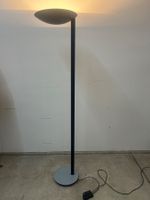 Designer Stehlampe Relco Made in Italy funktioniert