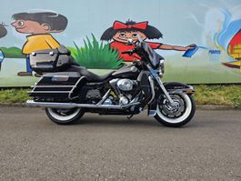 Harley Davidson FLHTCUI mit J&H Auspuff Ab Service und MFK