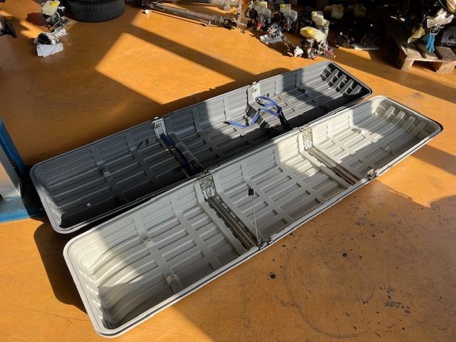 Box da tetto: SAAB Original roof box, case, coffre de toit – Usato da Fenil-sur-Corsier venduto da HEMIsphere_Garage 2