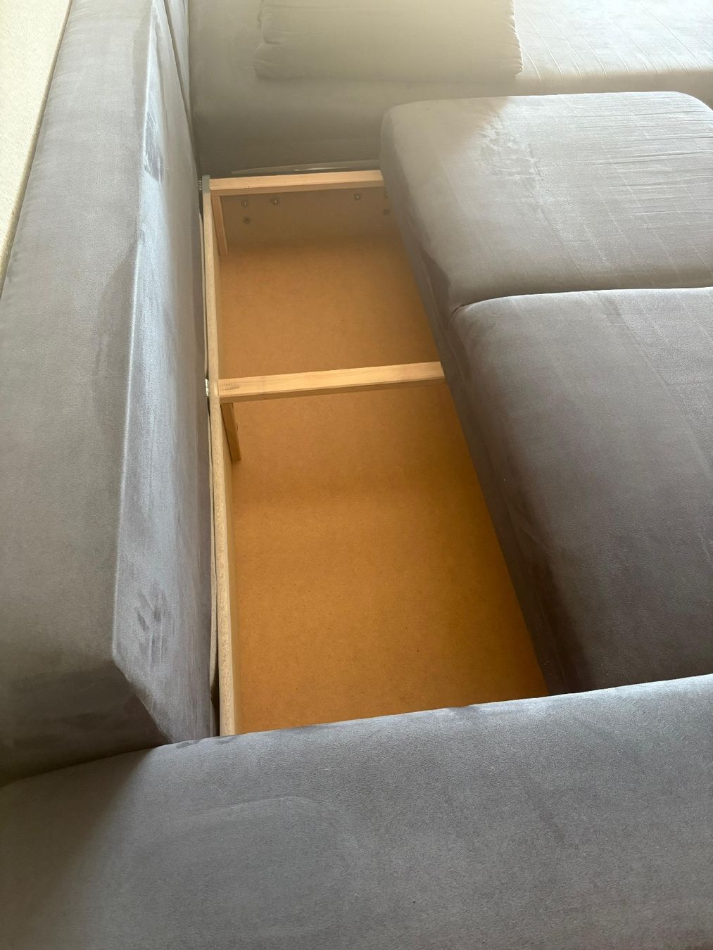 Divani: Gemütliches Ecksofa in Grau mit Schlaffunktion, Top Zustand – Usato da Winterthur venduto da rom_whb5 1