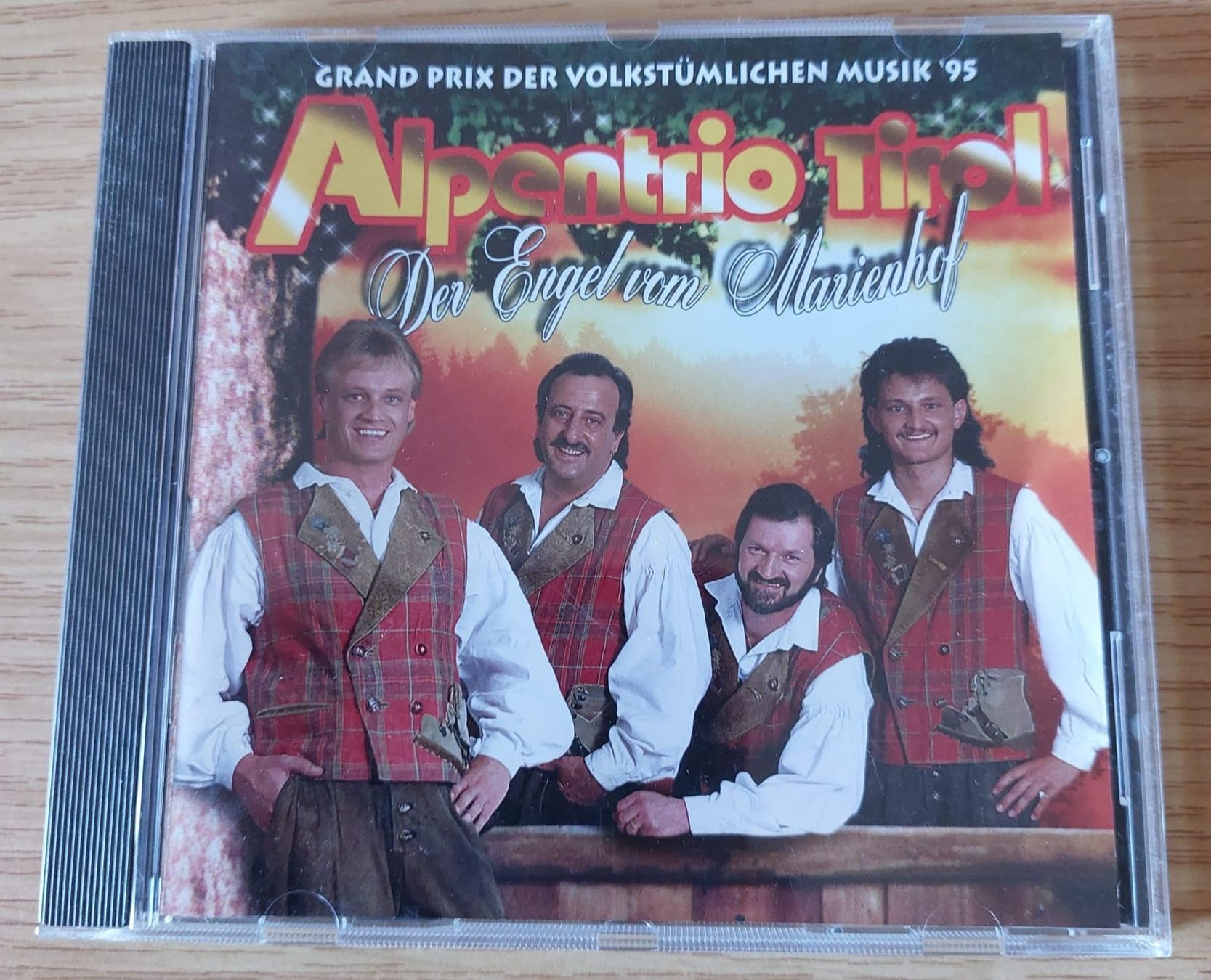 CD: CD - Alpentrio Tirol - Der Engel vom Marienhof – Usato da Urtenen-Schönbühl venduto da Kahru