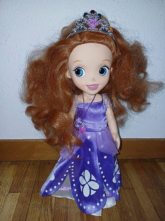 Poupées: Poupée princesse sofia  – D'occasion à Lausanne par RUBY.1990 1