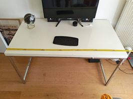 Bureau pieds chromer