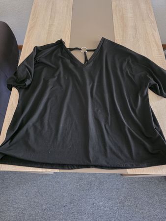 Schwarzes T-Shirt Grösse 5xl