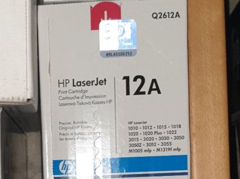 Hewlett Packard Druckerpatronen & Toner: HP 12A Black – Neu und originalverpackt aus Ecublens VD von Netfinity 1