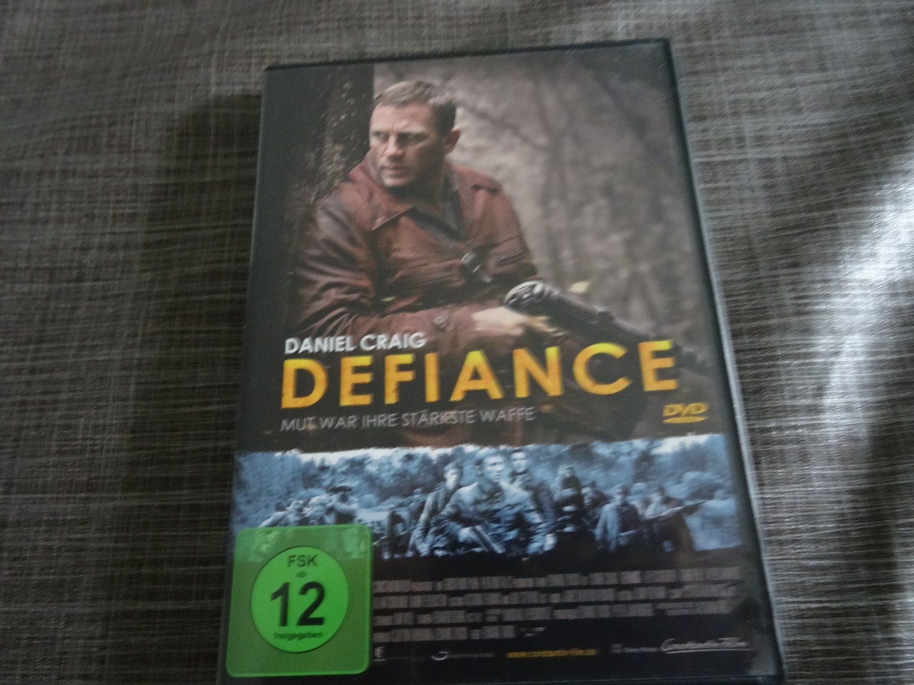 Tutti i DVDs: Defiance DVD – Usato da Olten venduto da Disc-Verkauf