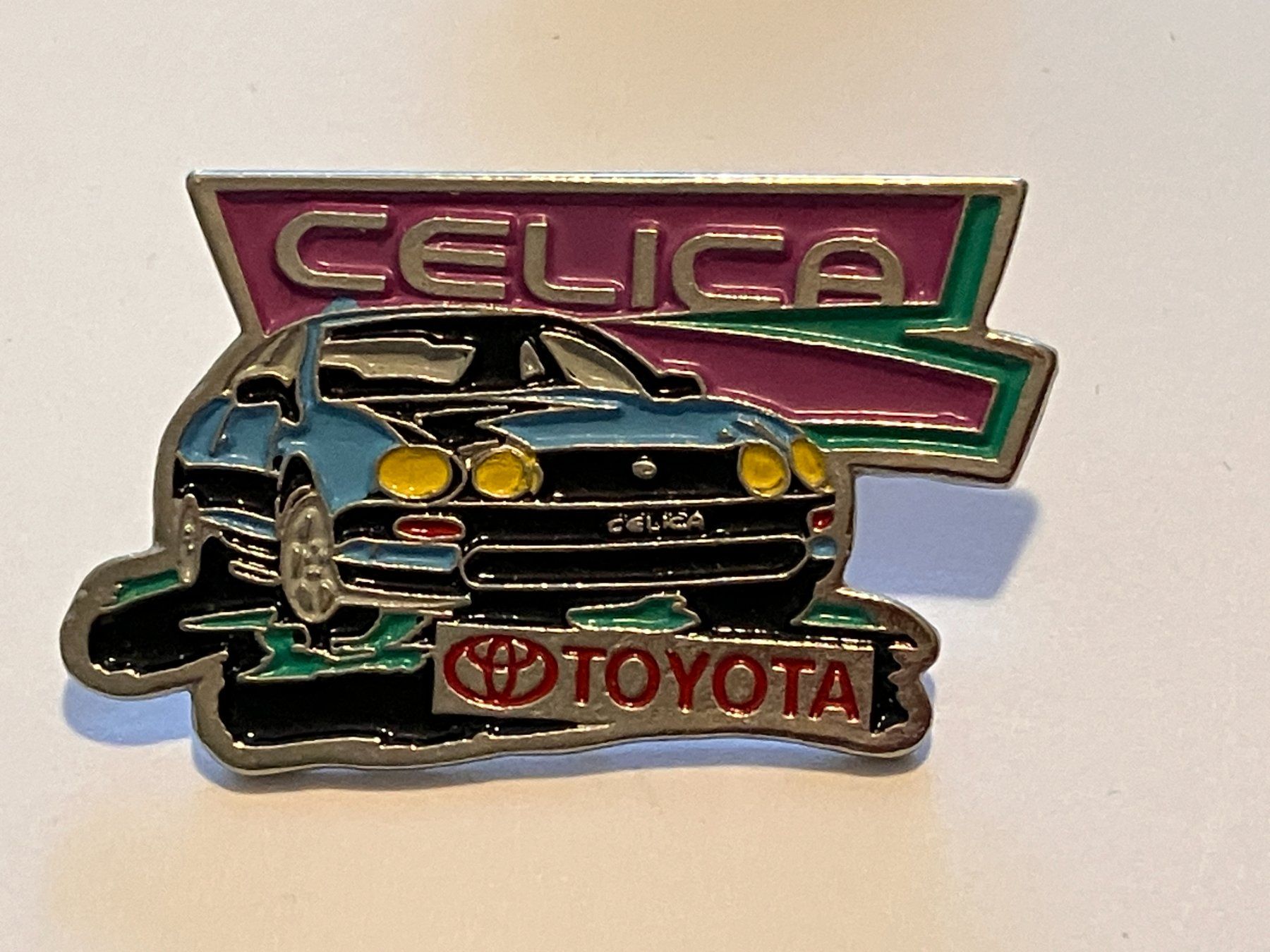 Placchette & Badge: 1 Pin Toyota Celica – Usato da Basel venduto da djwwpp