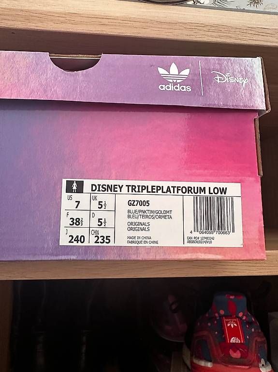 Adidas Scarpe da donna: Adidas Triple Platforum Low Disney  Nuove – Usato da Ascona venduto da lollyfairy 4