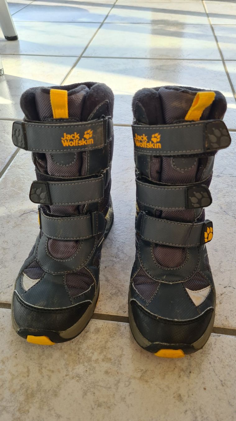 Jack Wolfskin Scarpe per ragazzi: Jack Wolfskin Winterstiefel Gr. 32 – Usato da Obergösgen venduto da sch_kwl6