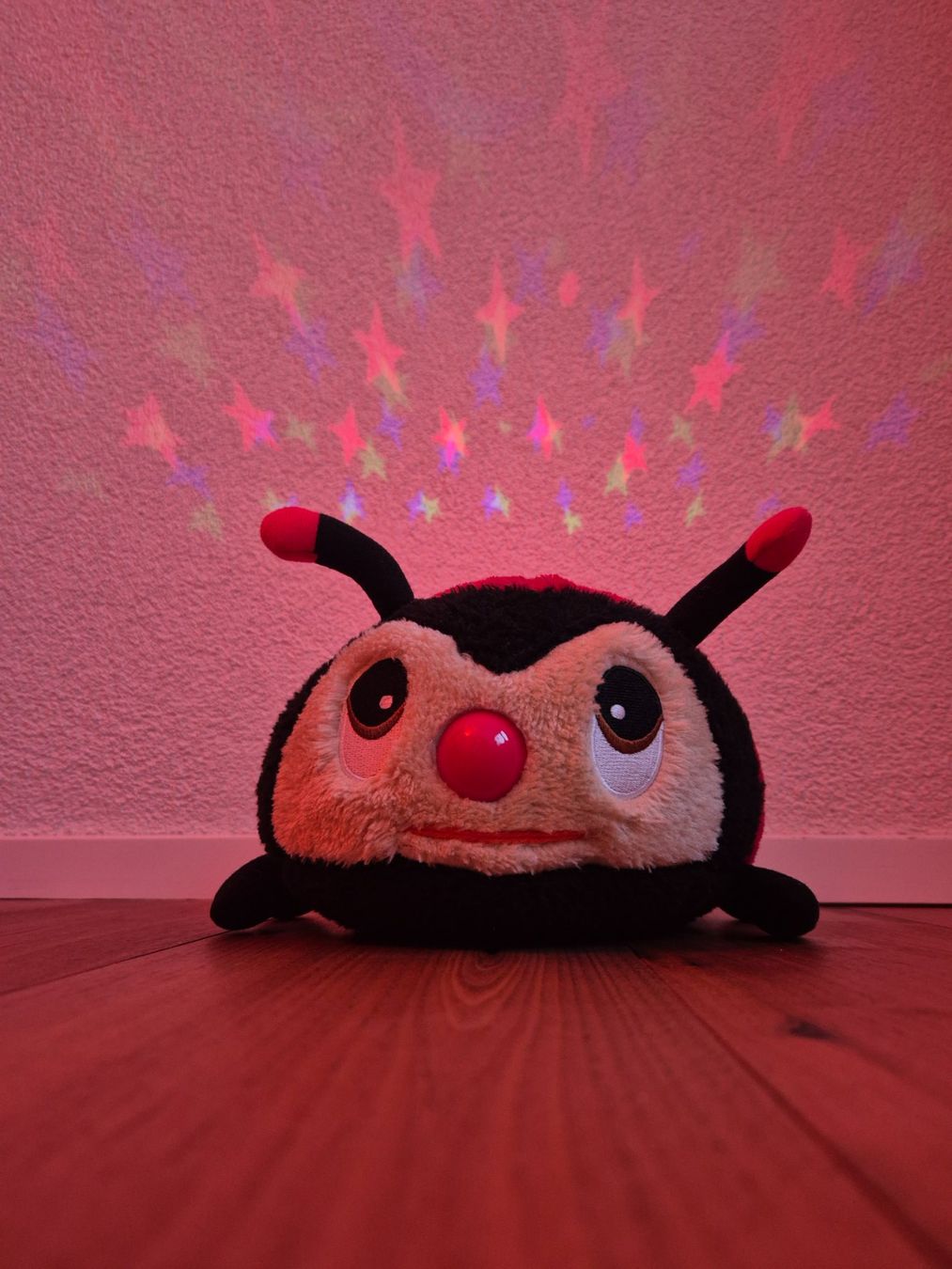 Lampade: Lampe / Projektor Kinderzimmer – Usato da Rickenbach b. Wil venduto da lumsum