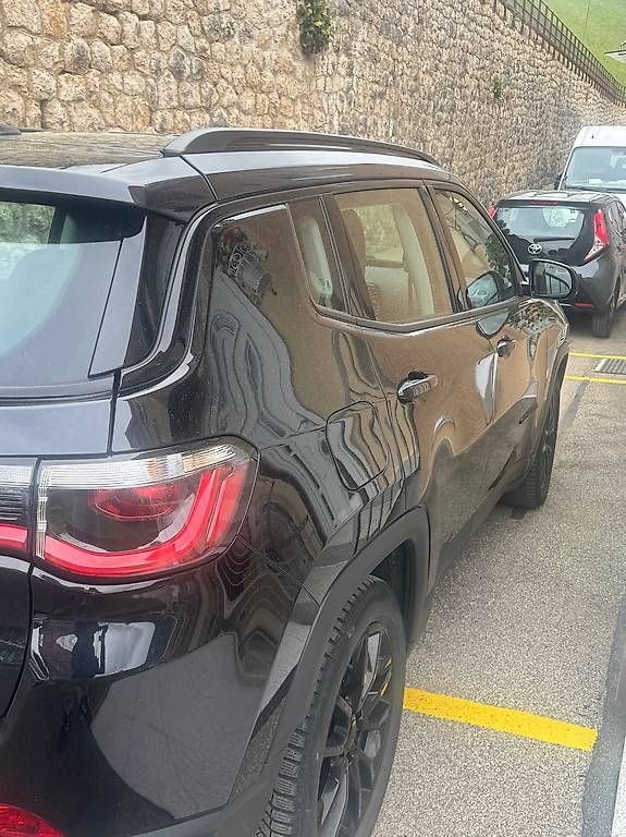 Autos: Voiture 1 er main Bon état  – Gebraucht aus Villars-le-Terroir von Crouillo 2