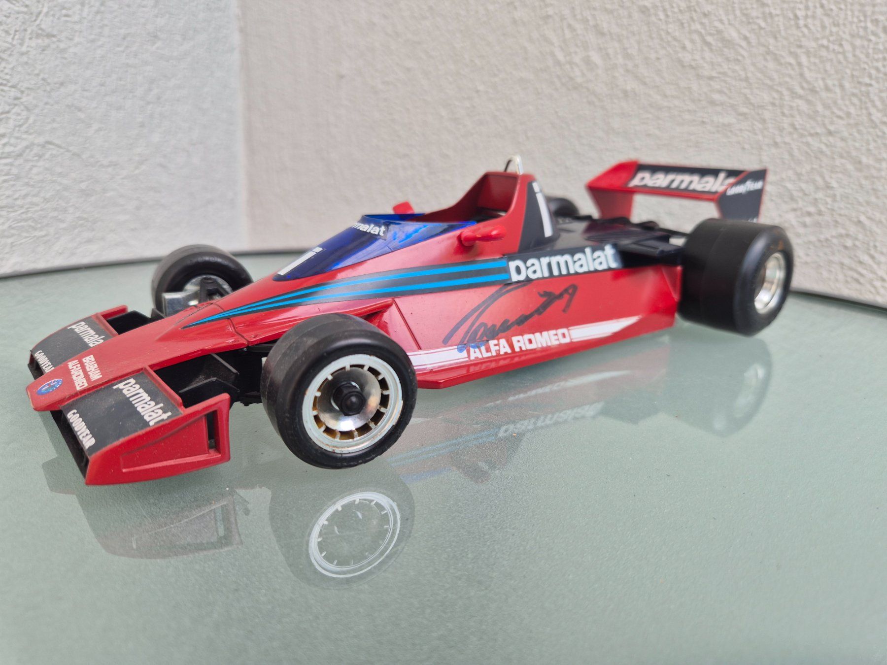 Alfa Romeo Modellautos: Brabham Alfa BT46 N.Lauda mit Autogramme. 1:16. – Gebraucht aus Oberbuchsiten von laffite54 1