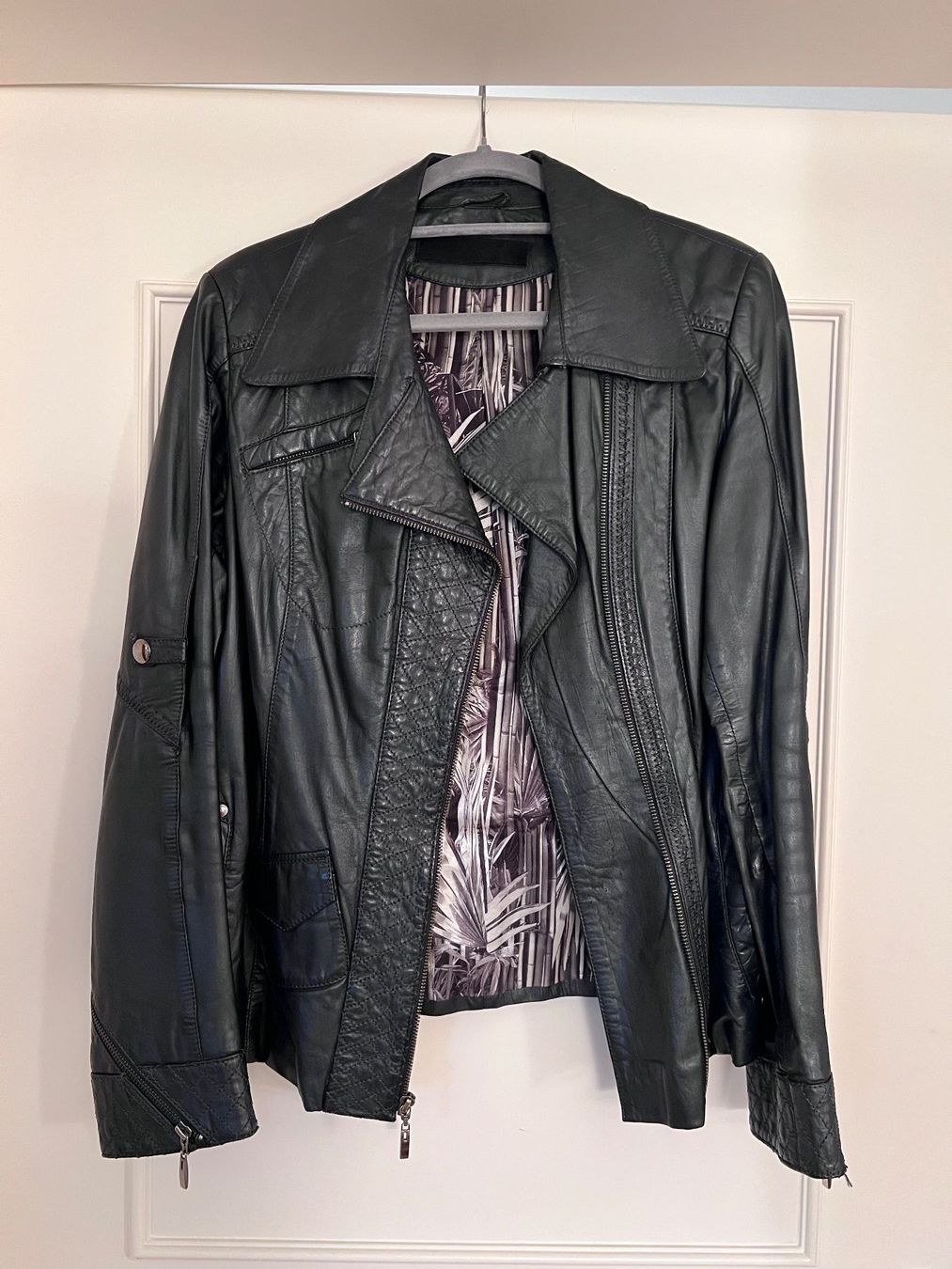 Giacche: Damen Echter Lederjacke, anthrazit, Gr L – Usato da Wallisellen venduto da kar_6vlq