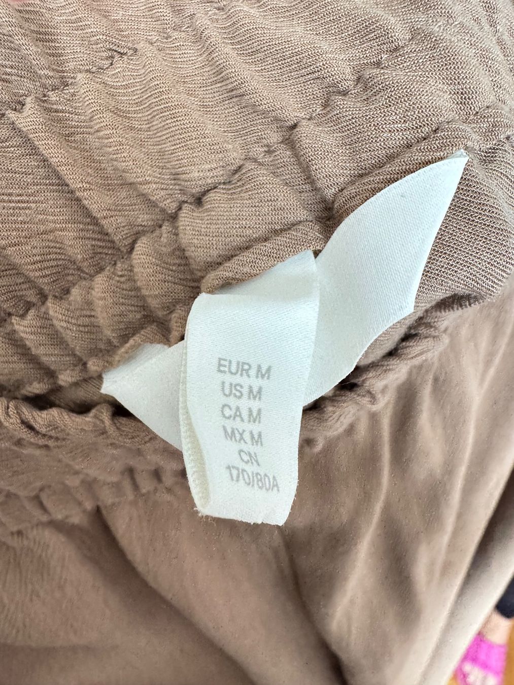 H&M Hosen: Pantalon training chic beige – Gebraucht aus Montreux von iza_peche8 3