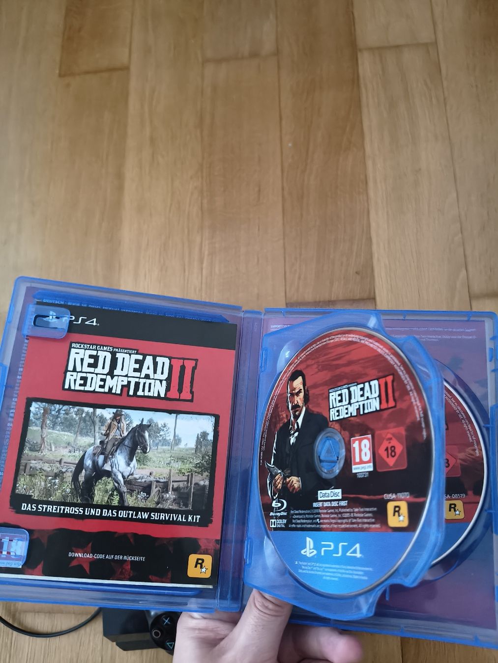Sony Konsolen: Playstation 4 mit Red Dead Redemption 2 – Gebraucht aus Muttenz von gra_t665 1