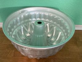 Sigg Weissblech Gugelhopf-Backform Gr. 20 Vintage