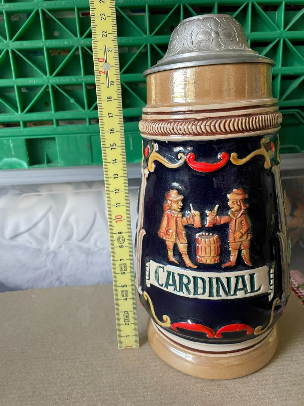 Alle Dekorationen: Bierkrug mit Deckel Cardinal – Gebraucht aus Pratteln von 66werni