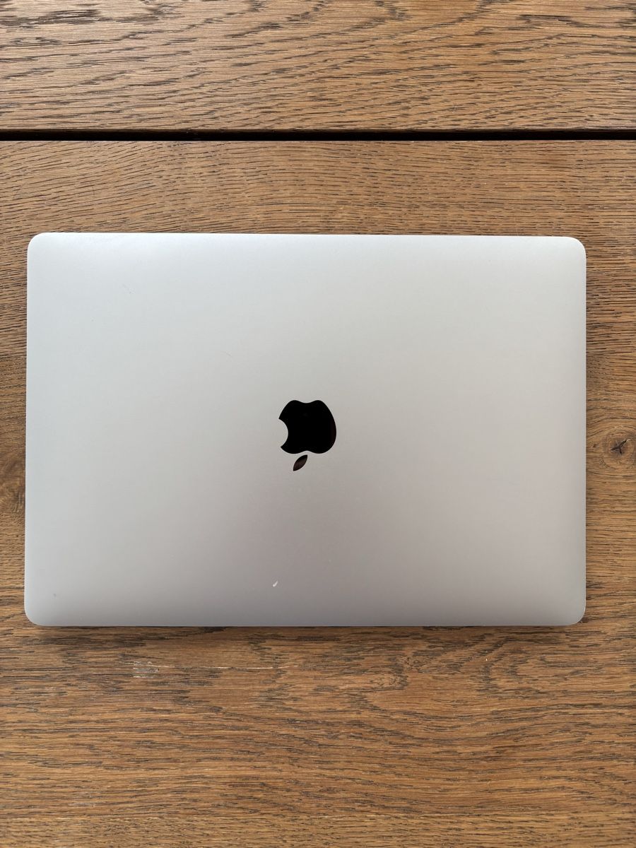 Apple Notebook: Apple MacBook Air Notebook silber gebrauchter Zustand – Usato da Aathal-Seegräben venduto da Gamed 4