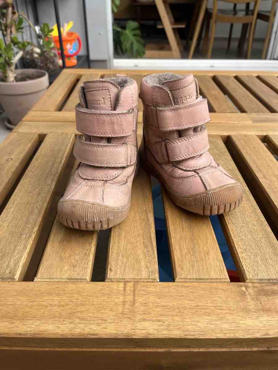 Bisgaard Scarpe per ragazze: Bisgaard Winterschuhe Grösse 24 rosa – Usato da Zürich venduto da Loulou8048 5
