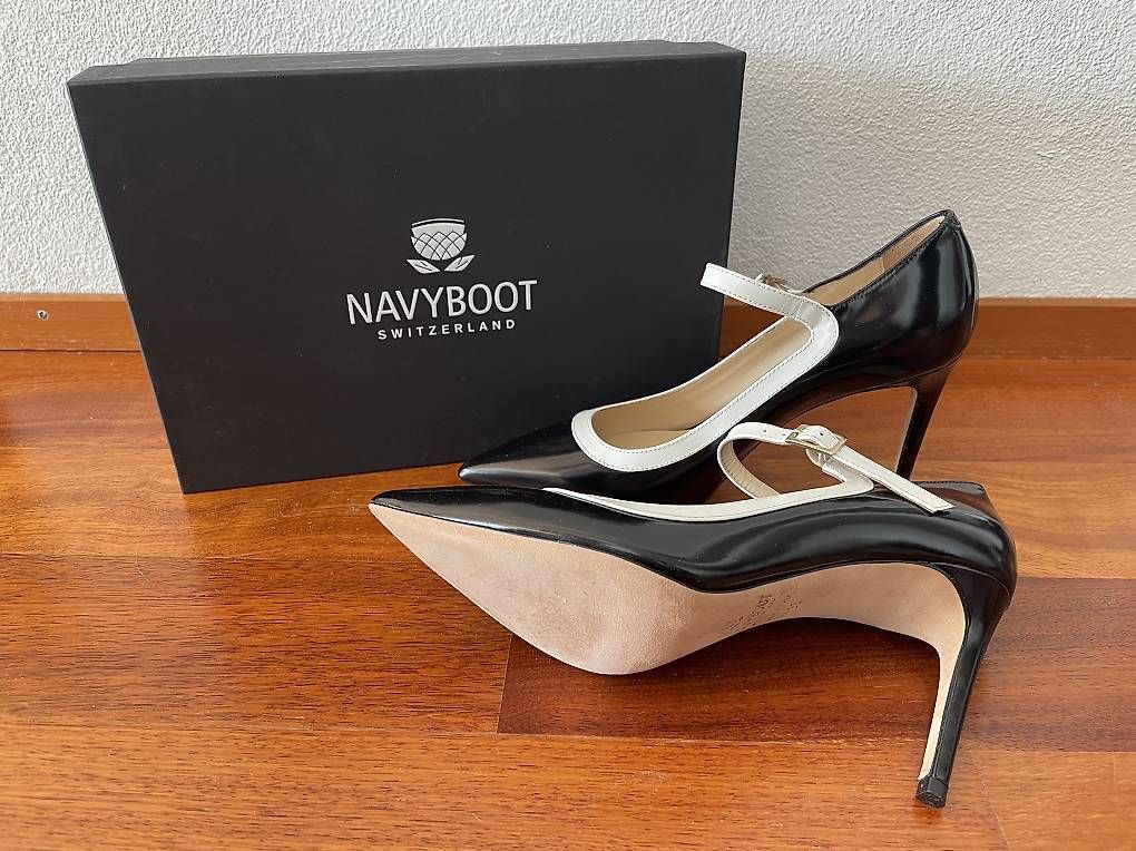Scarpe da donna: Schwarzer Pump Gr.38 von Navyboot – Usato da Buchs ZH venduto da wunderwelt74 1