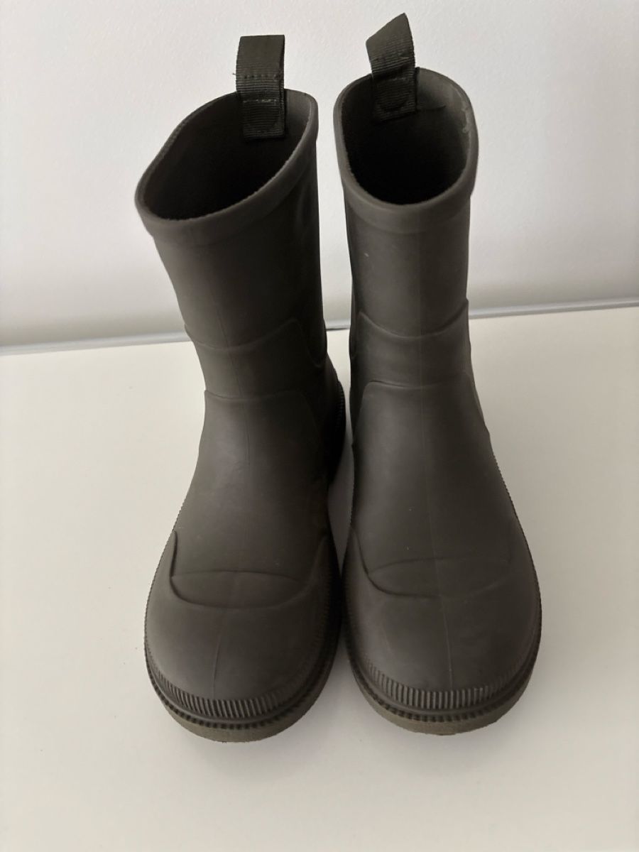 Zara Schuhe für Jungen: Zara Gummistiefel 33 – Gebraucht aus Salenstein von sehrgut