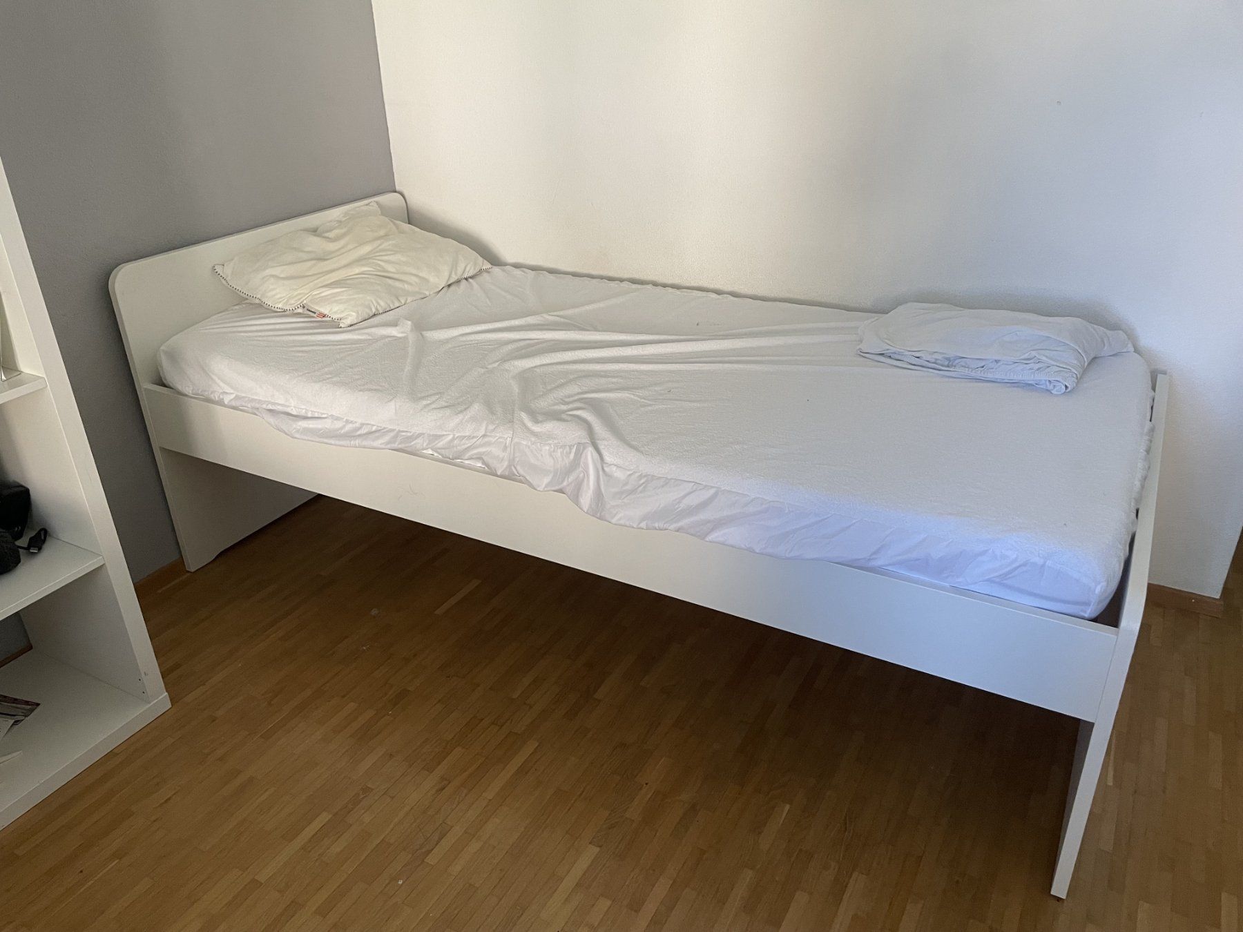 Ikea Letti: IKEA Bett 90x200 mit Matratze und Rost – Usato da Bremgarten AG venduto da trade13 1