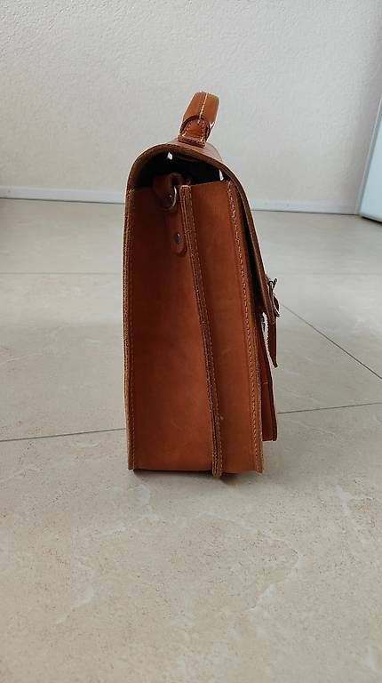 Valigie & Borse: Ledertasche; neuwertiger Zustand – Usato da Wittenbach venduto da Montse10 1