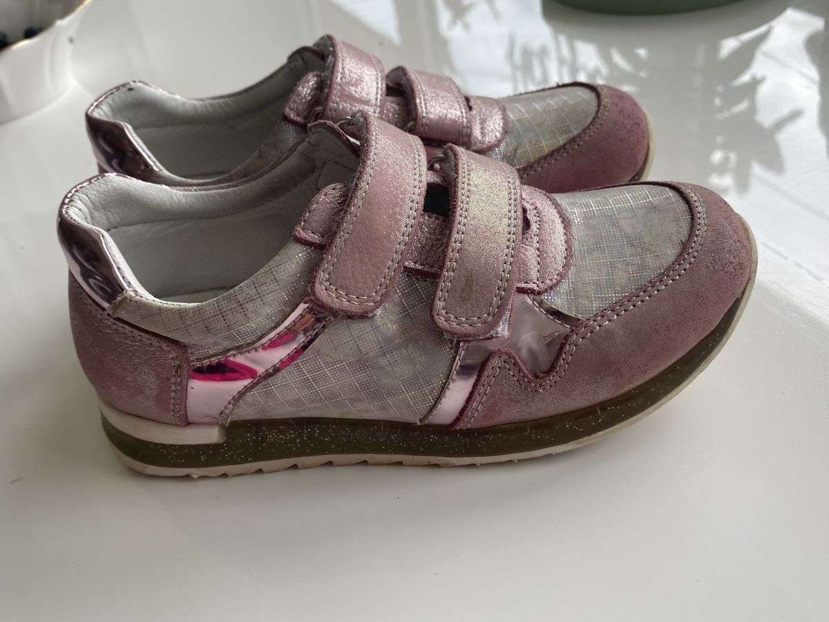 Scarpe per ragazze: Sneakers size 29 – Usato da Blonay venduto da art_7f87