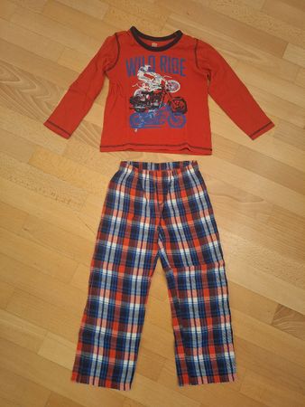 Pyjama in Gr. 110/116