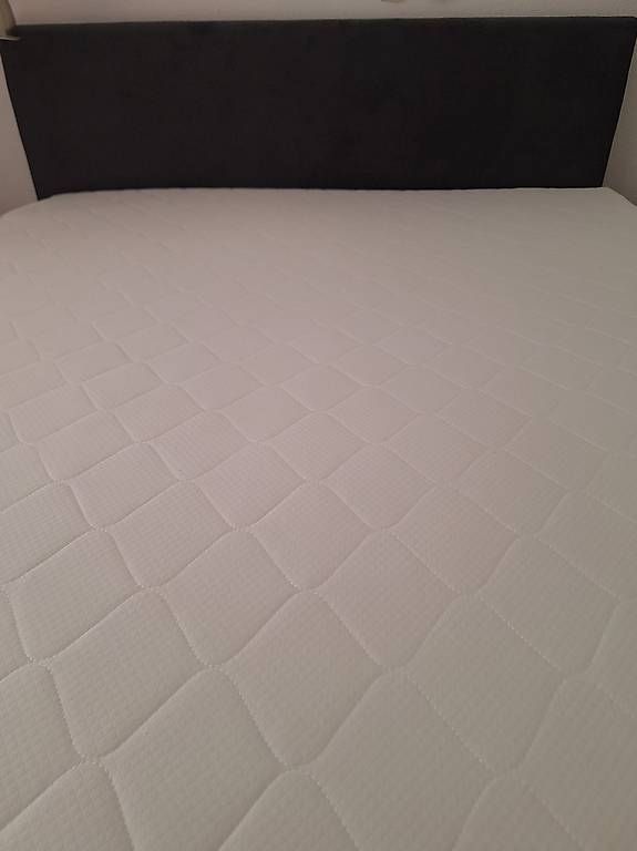 Matelas: Topper 5cm – Neuf avec emballage d'origine à Massagno par Tenjoy