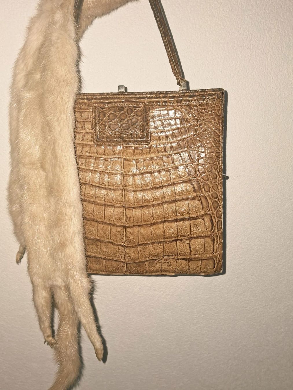 Taschen für Damen: KrokTasche und Nerz – Gebraucht aus Weiningen ZH von nic--ole