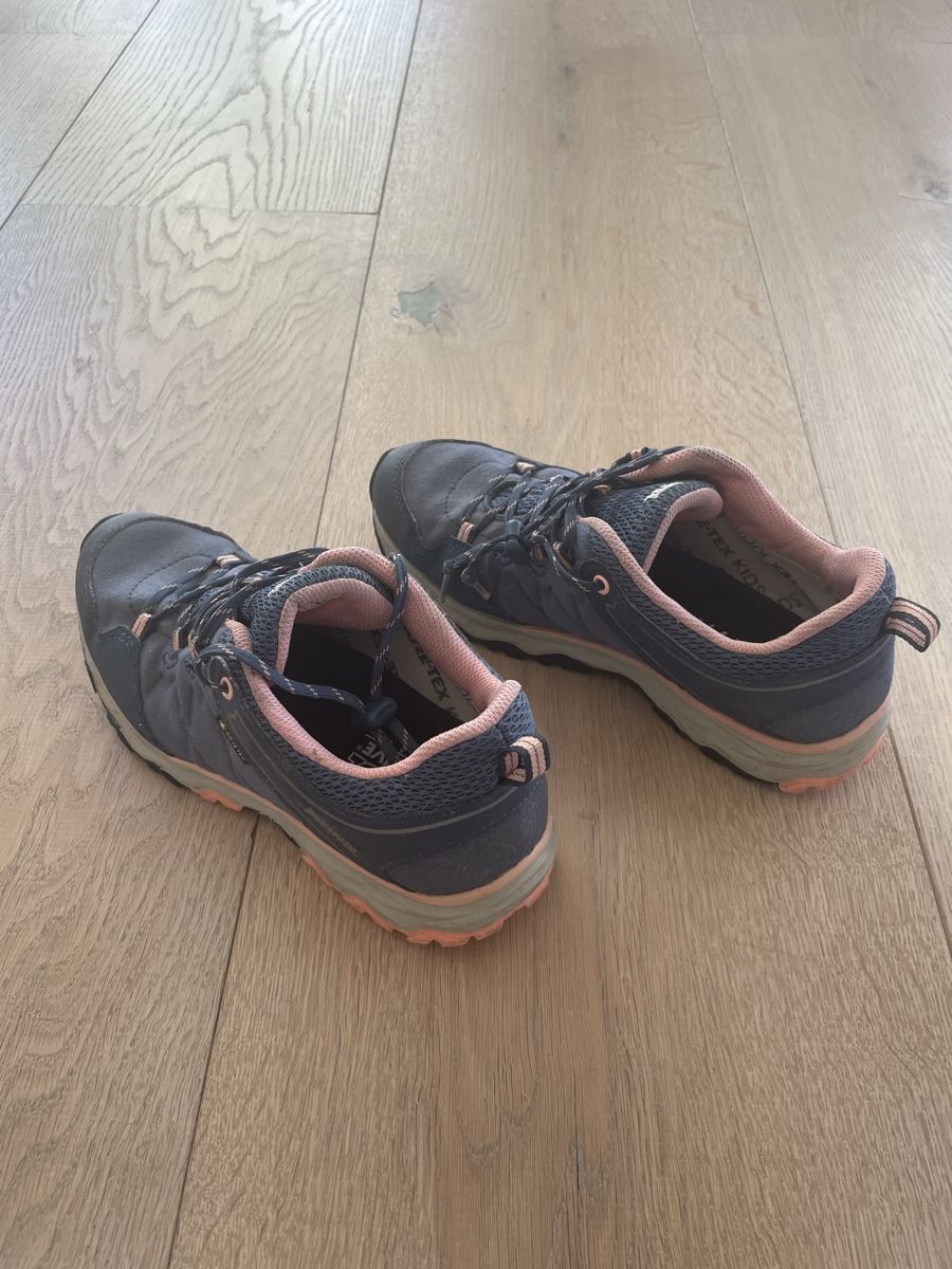 Meindl Chaussures filles: Kinder-Wanderschuhe Gr. 36 / Mädchen – D'occasion à Hohenrain par Oters 2