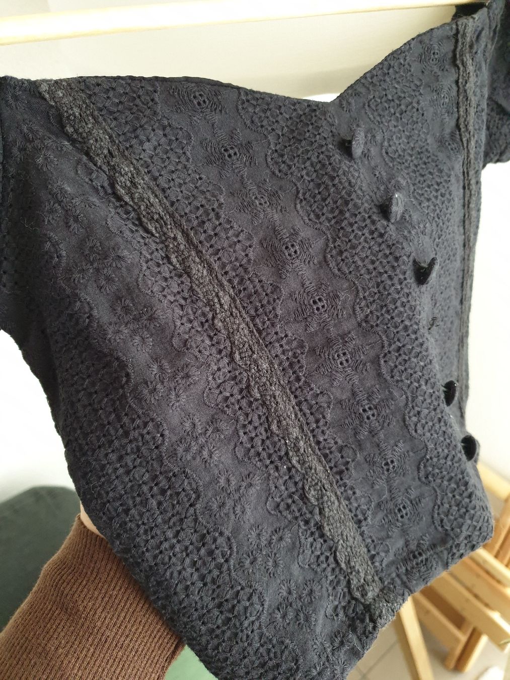 Top: Black Crochet Crop Top – Usato da Aigle venduto da Smagbrelle18 4
