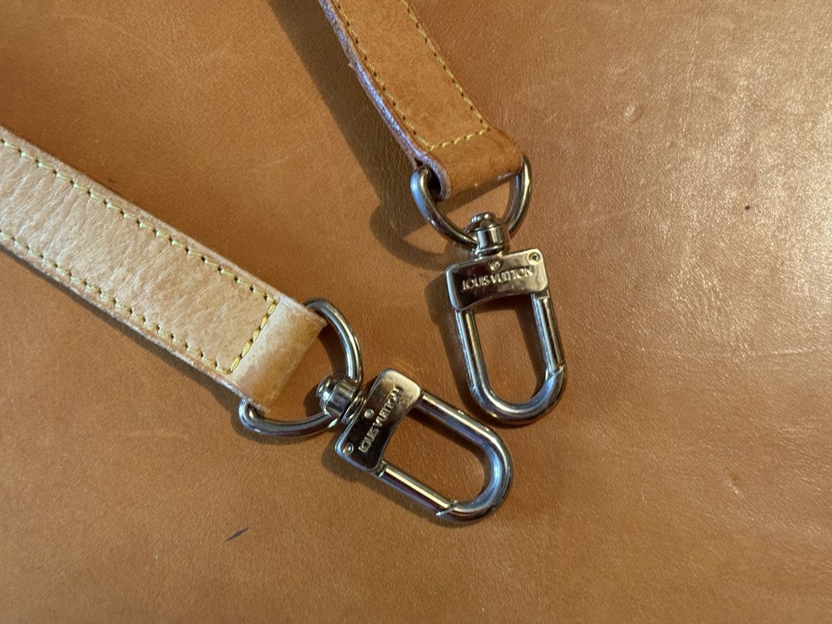 Louis Vuitton Borse: Lanière pour sac Louis Vuitton  – Usato da Sierre venduto da OCNL 1