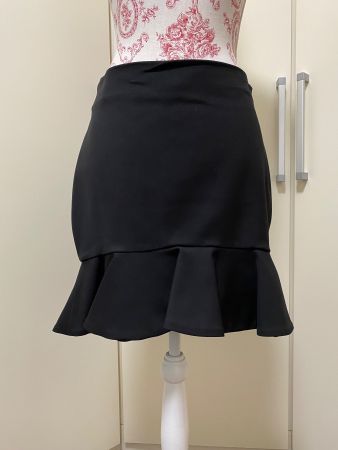***Letze Preissenkung***  3 spezielle schöne Jupes schwarz