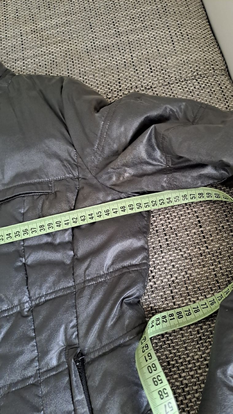 Armani Cappotti: Armani Mantel Gr. 36/38 – Usato da Interlaken venduto da swissgnoemli 1