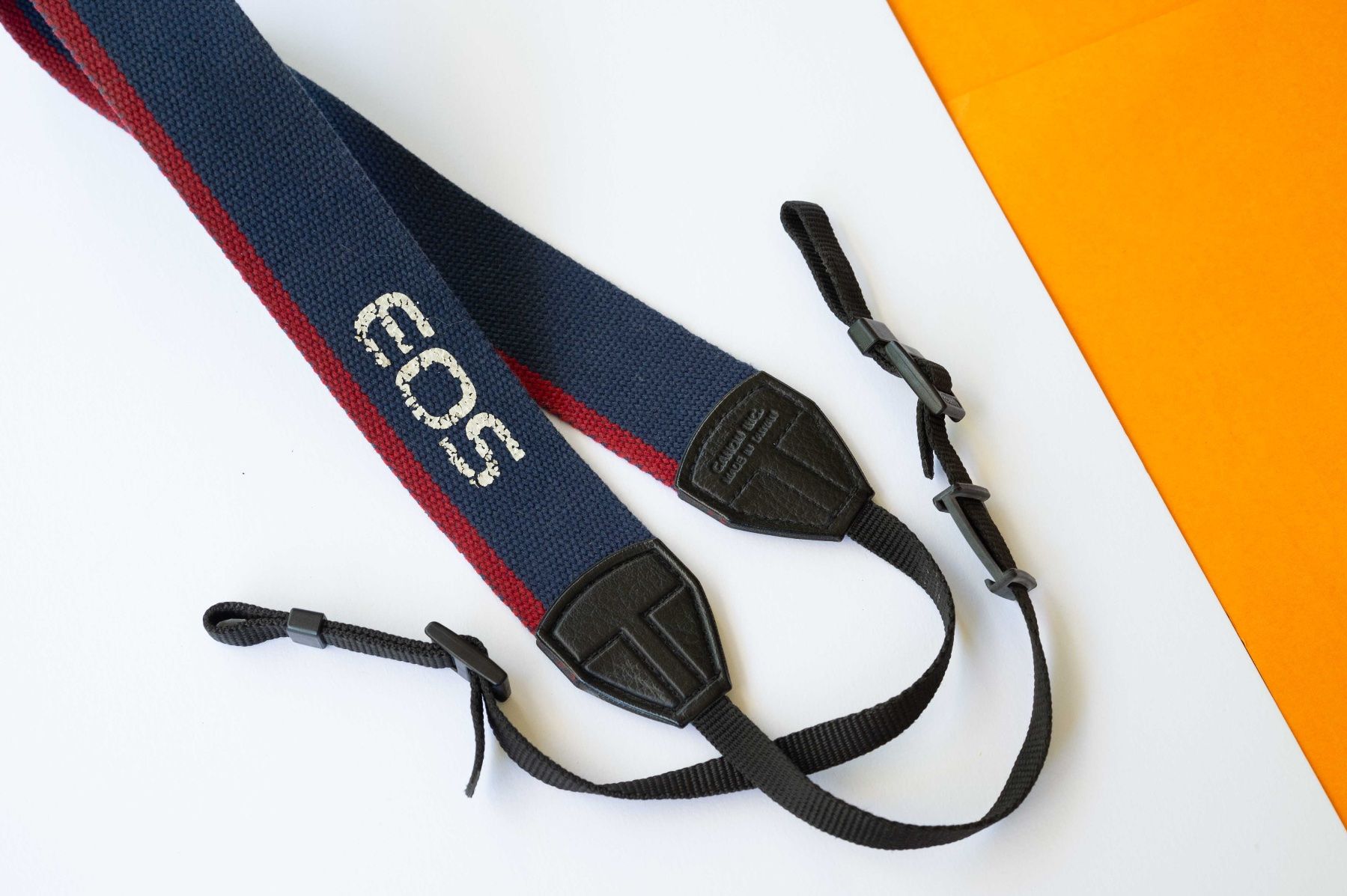 Canon Altri Accessori: Canon Kameragurt – Usato da Schwerzenbach venduto da floridan 1