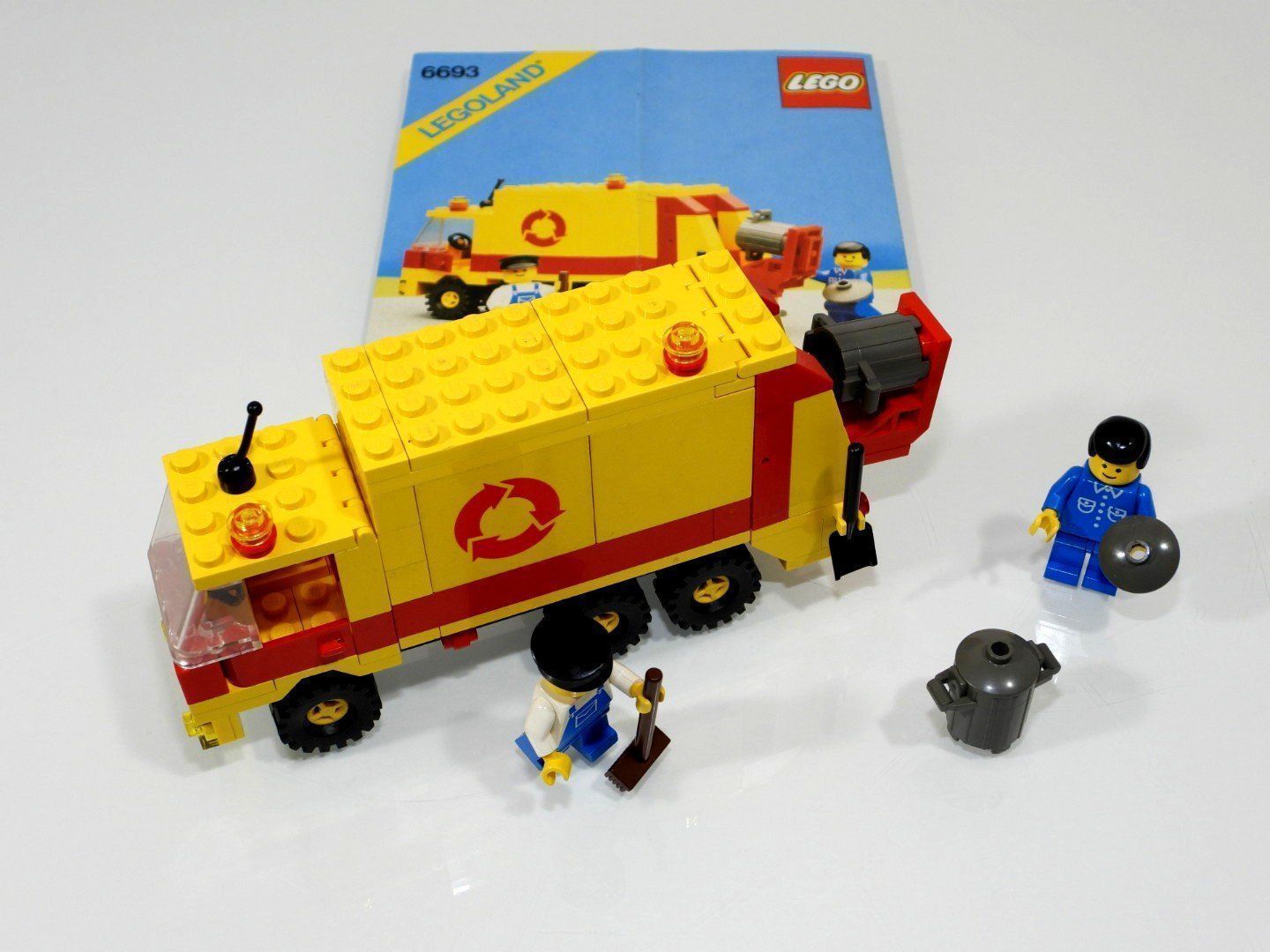 Lego Baukästen: LEGO LEGOLAND 6693 MÜLLABFUHR LASTWAGEN – Gebraucht aus Turbenthal von Ddanuh
