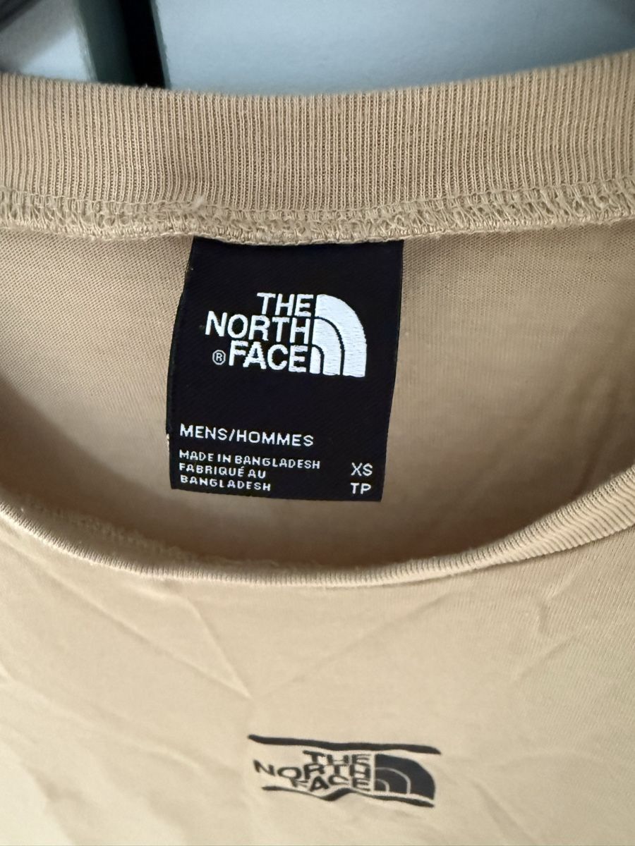 North Face T-shirt: North Face T-Shirt ca – Usato da Zürich venduto da Mothai 2
