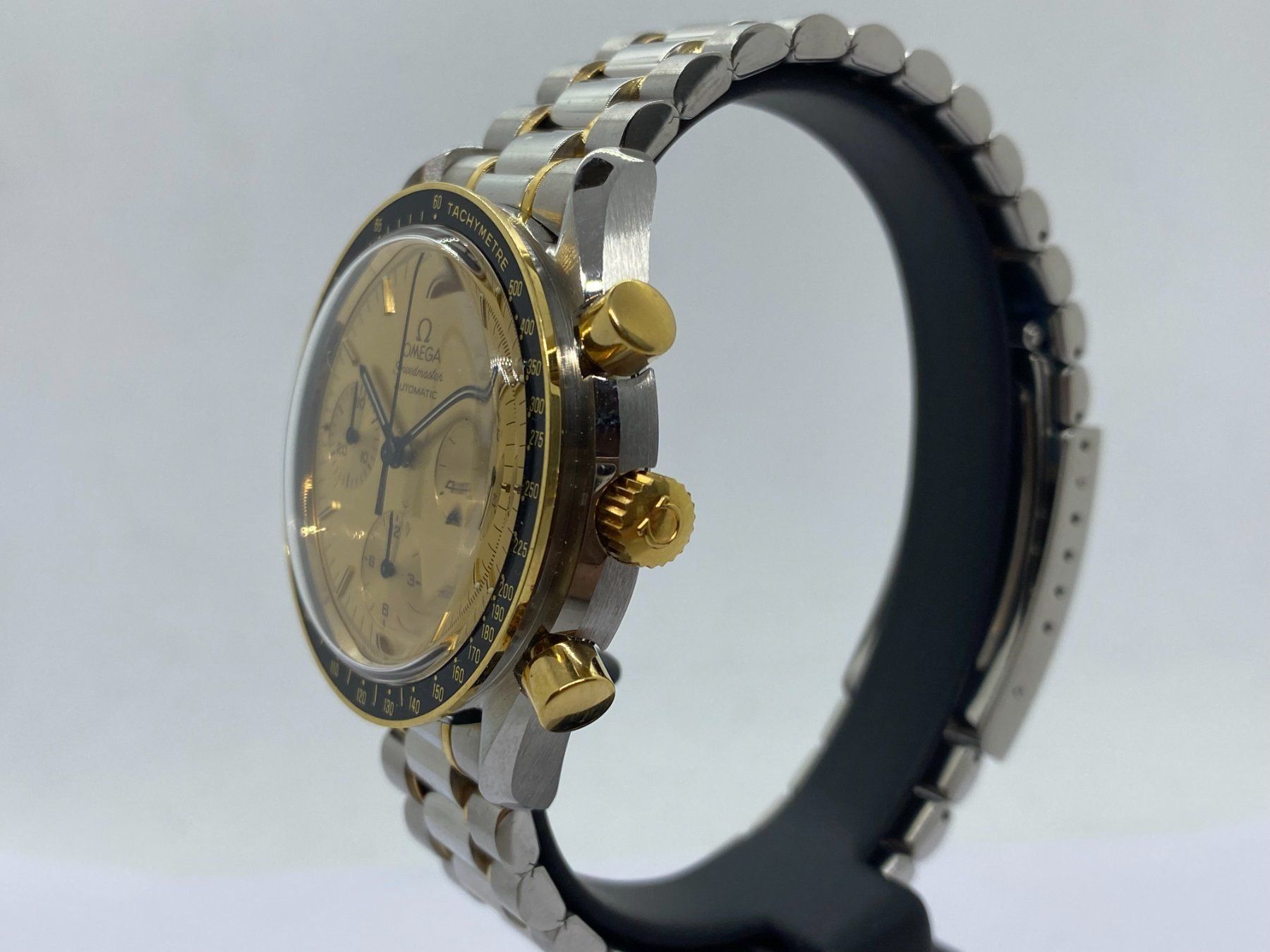 Omega Orologi: OMEGA Speedmaster 39mm Automatik – Usato da Arch venduto da Karibu19 1