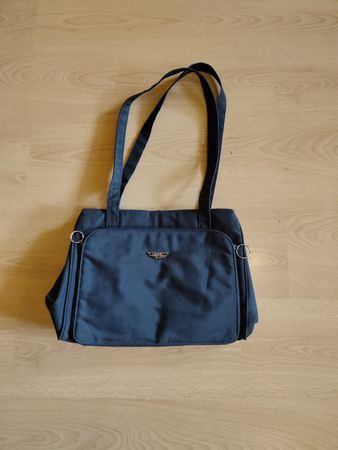 Schwarze Tasche