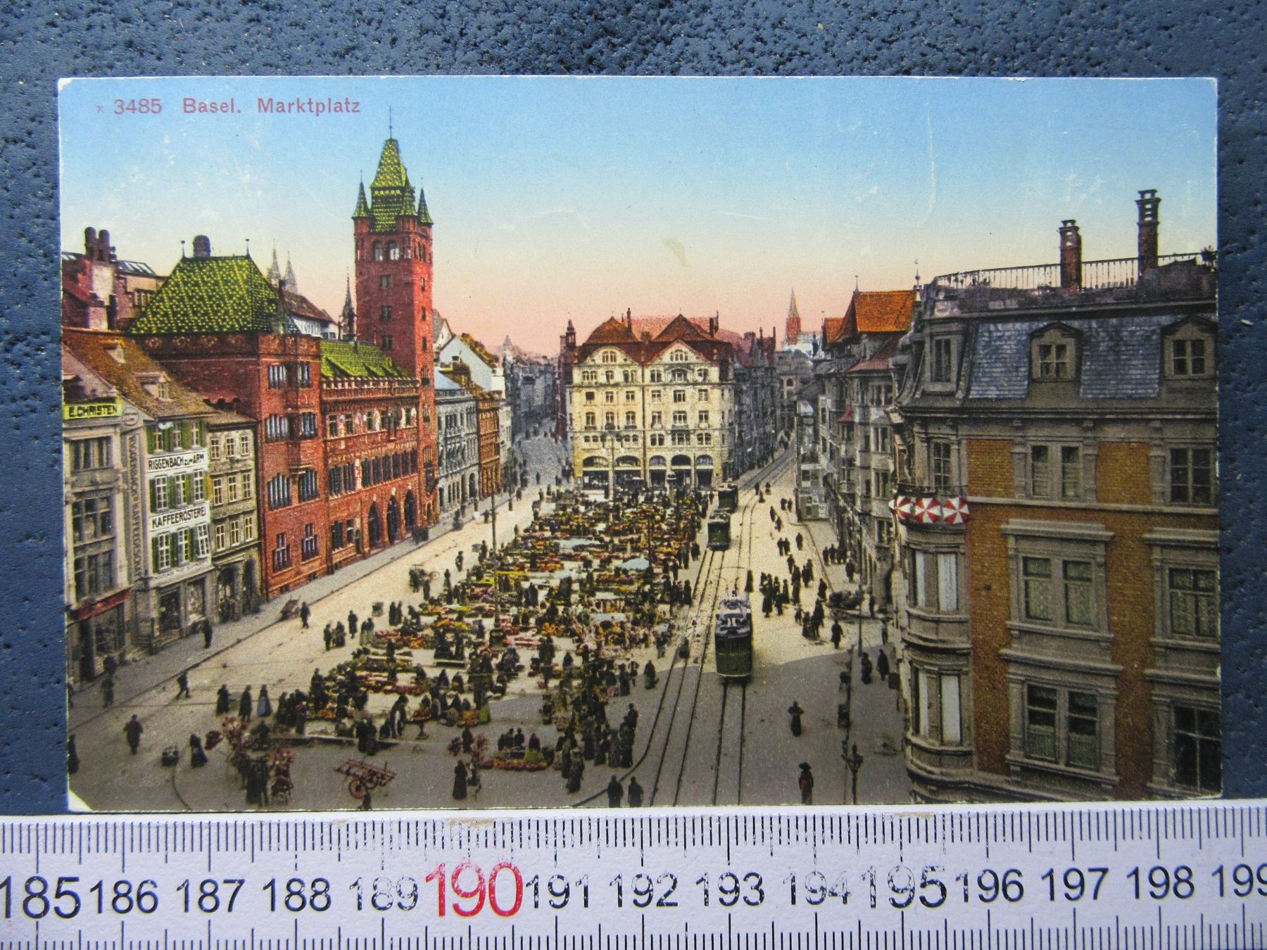 Cartoline postali: BASEL MARKPLATZ MARKTTAG TRAMS 1925 AK BS – Usato da Ettingen venduto da Hausi4711