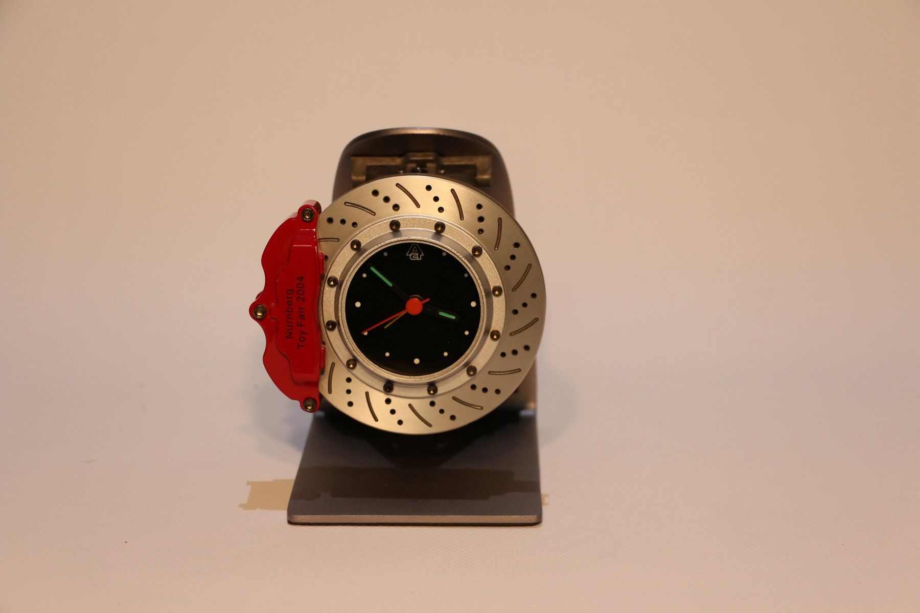 Autoart Modellini d'auto: AutoArt Alarm Clock – Nuovo e nell'imballaggio originale da Corminboeuf venduto da corbay