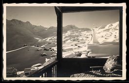 AK Arosa, Blick vom Sanatorium auf den Ort, Winteransicht