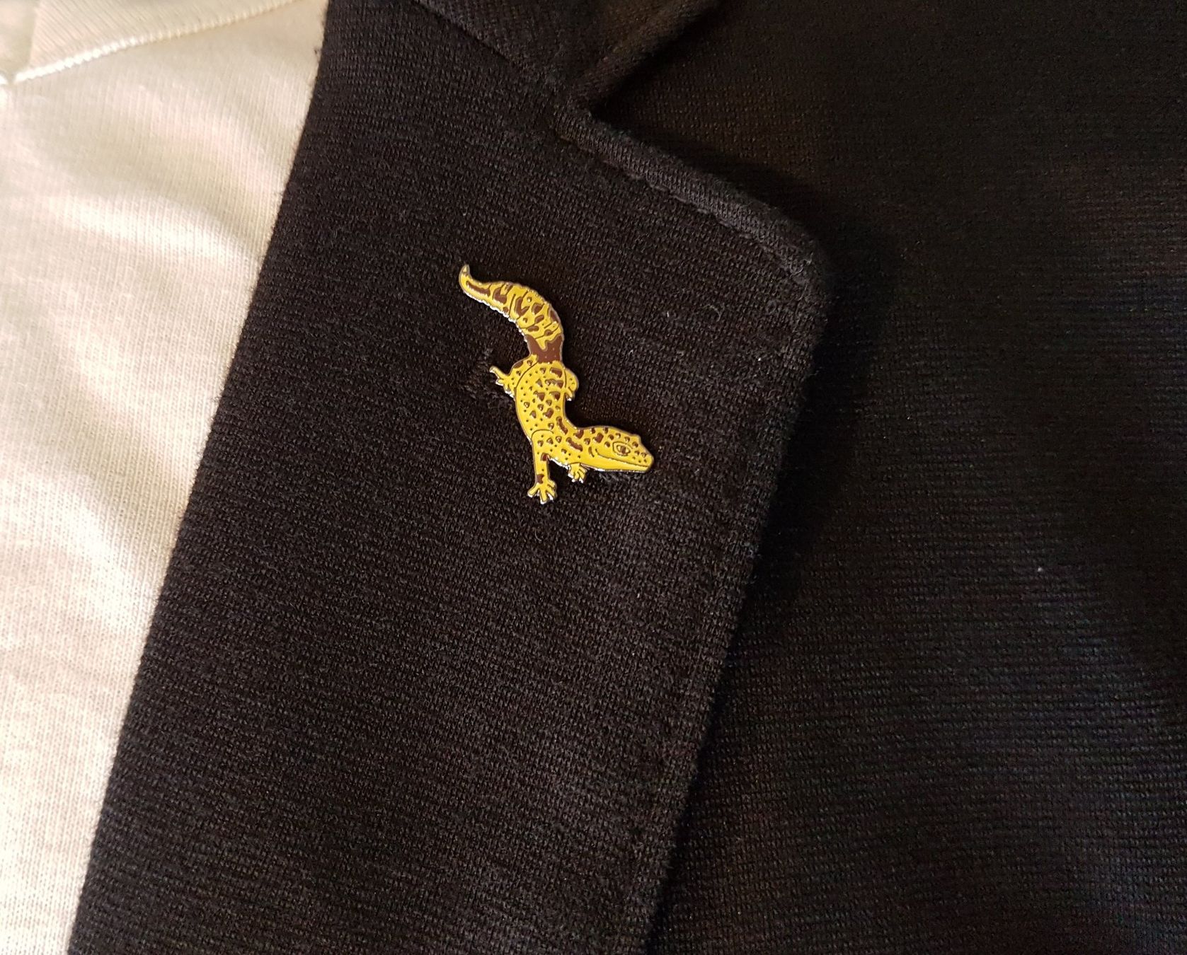 Toutes les décorations: Pin "Python" *Ausverkauf* – Neuf avec emballage d'origine à Untersiggenthal par AquaTerra-Discount 1