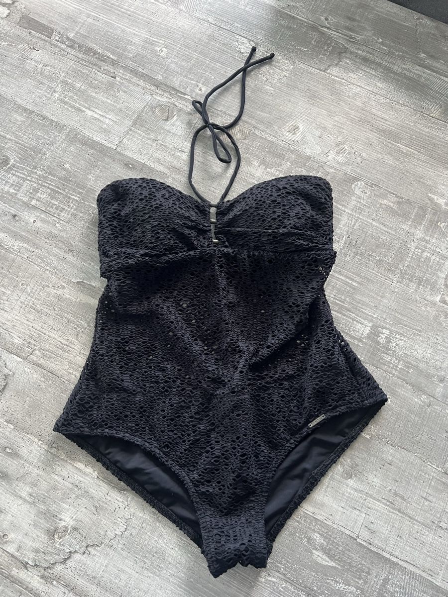 Costumi da bagno & Bikini: Badeanzug Grösse 38 – Usato da Niederhelfenschwil venduto da tab_xlc7