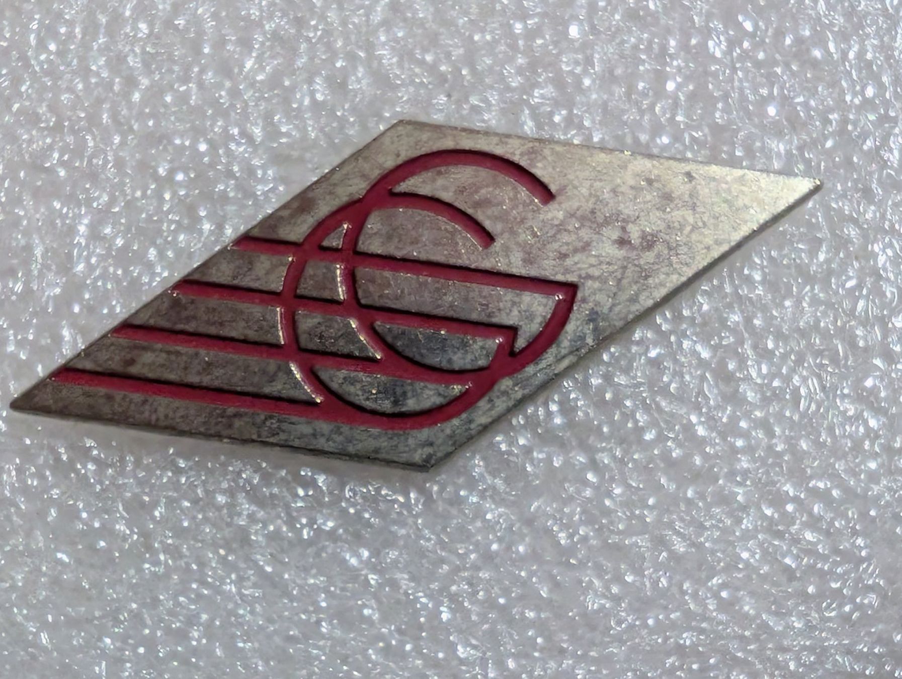 Plaketten & Abzeichen: Ansteckpin 255: – Gebraucht aus Oppligen von Pin-Fall-Shop