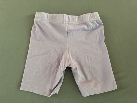 Praktische violette Shorts, Gr. 116