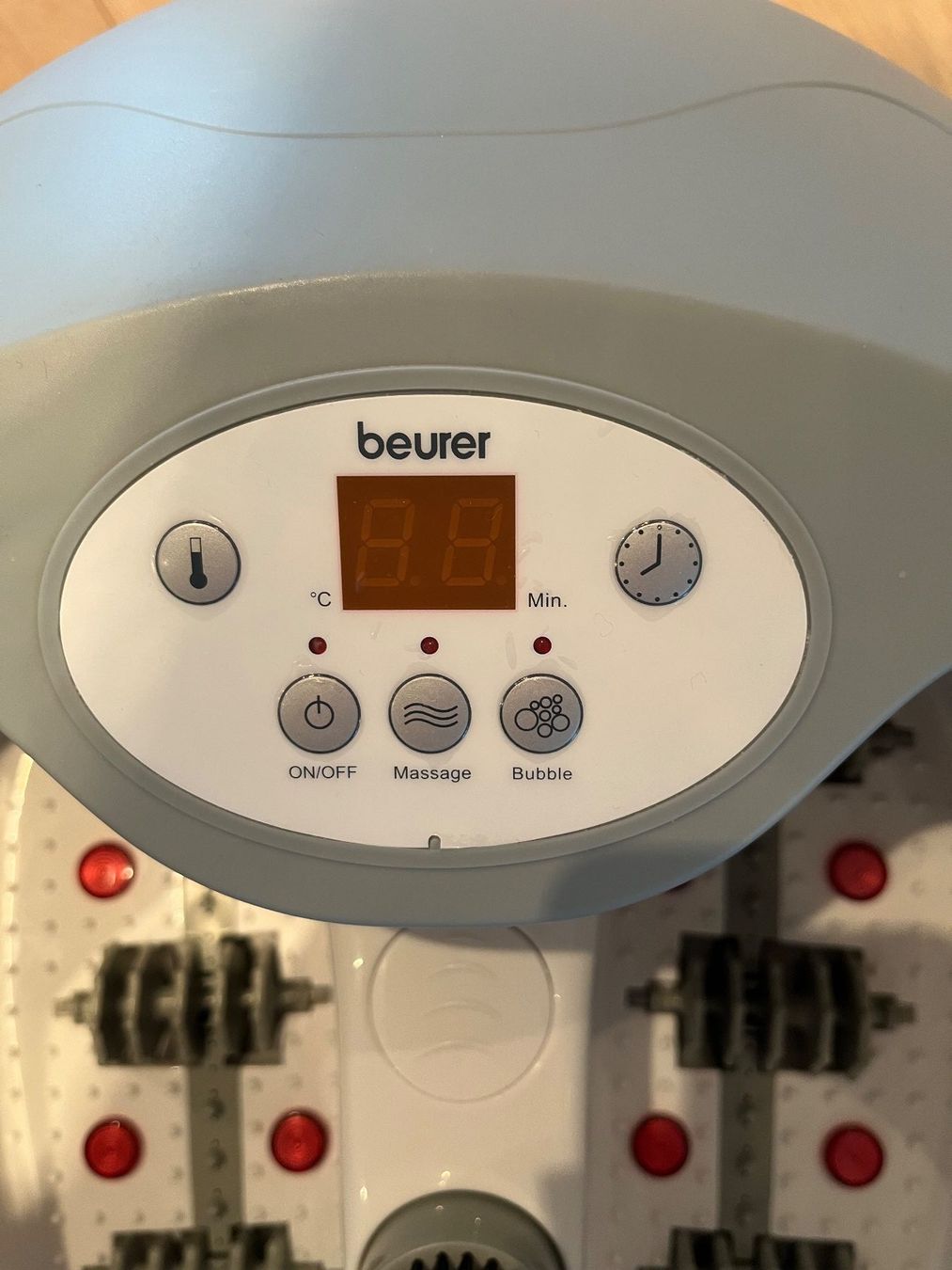 Beurer Dispositivi per massaggi: Beurer Fussbad FB 50 mit Massagefunktion – Usato da Kloten venduto da SANTALA23 2
