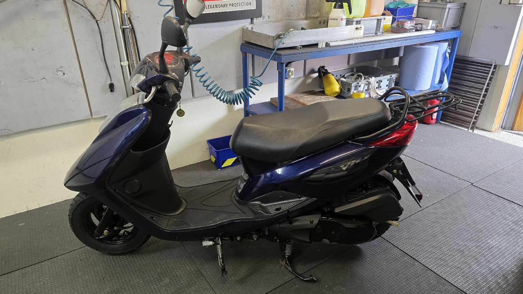 Yamaha Scooter: Yamaha Roller 125ccm – Usato da Oberentfelden venduto da justindiethelm 1